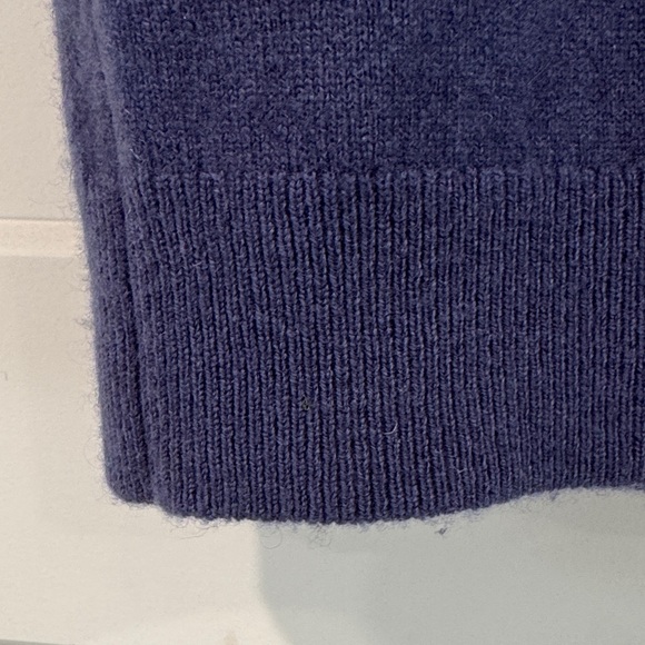 Vince Deep Blue Knit Top, wool/cashmere, S/M - Picture 3 of 5